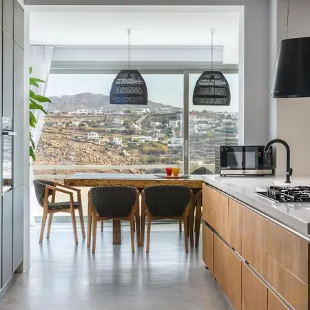 Nerovino Mykonos אורנוס