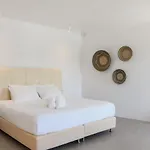Nerovino Mykonos