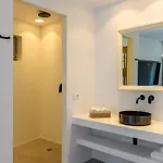 Nerovino Mykonos * Орнос